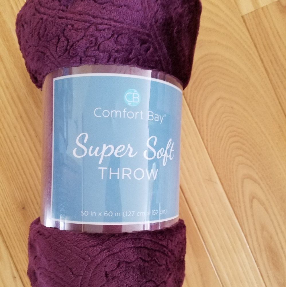 NWT Maroon Fleece Throw